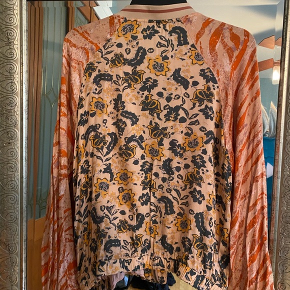 Mystree Colorful zip up bomber jacket - size L - Picture 3 of 4